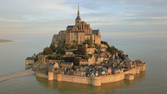 Mont Saint Michel vu du ciel