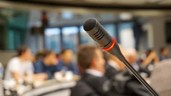 Microphone