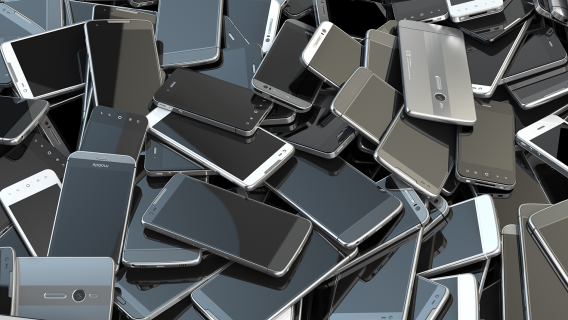 Lot de téléphones portables pour le recyclage