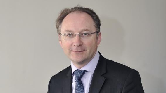Portrait de Jean-Luc Tavernier