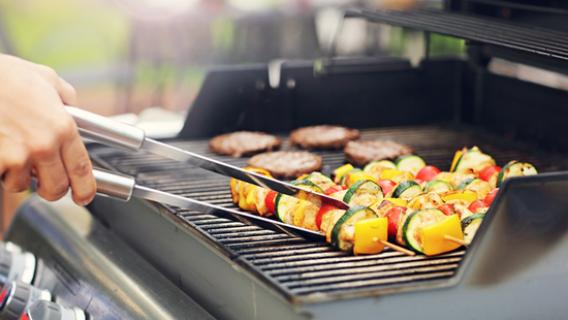 Une image d'un barbecue