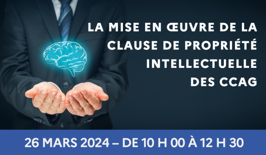 Homme protégeant un cerveau