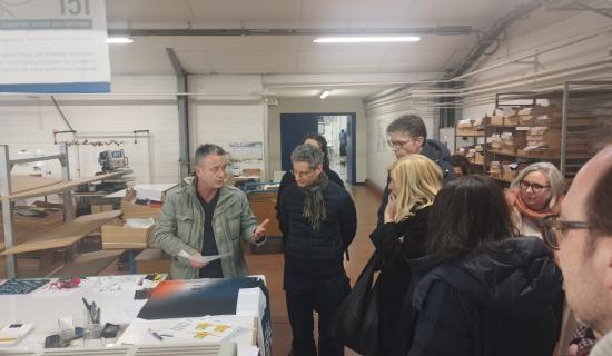Les auditeurs de la vingt-troisième promotion du CHEDE en visite à Noret.