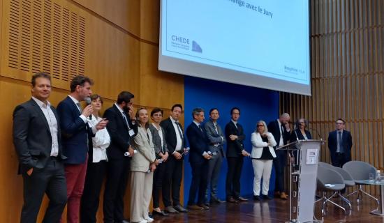 Ces jeudi 11 et vendredi 12 juin 2026 s’est tenu le séminaire de clôture du 23ᵉ Cycle des Hautes Études pour le Développement Économique (CHEDE), parachevant une expérience unique, au plus près des enjeux économiques contemporains, entre mobilisation de l’intelligence collective, rencontre avec des acteurs économiques et visites de terrain.